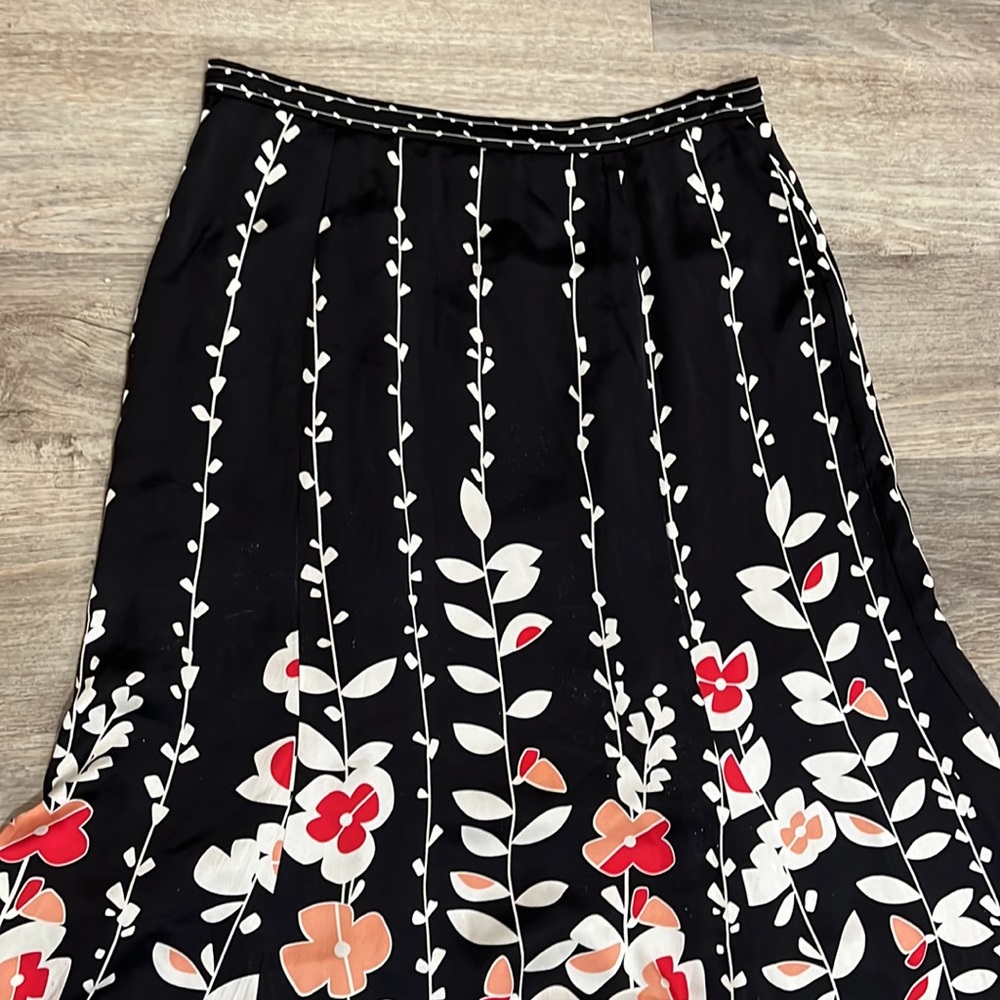 Talbots 100% Pure Silk Mid Length Skirt Black with Pattern Women’s Size 10 - Picture 8 of 12